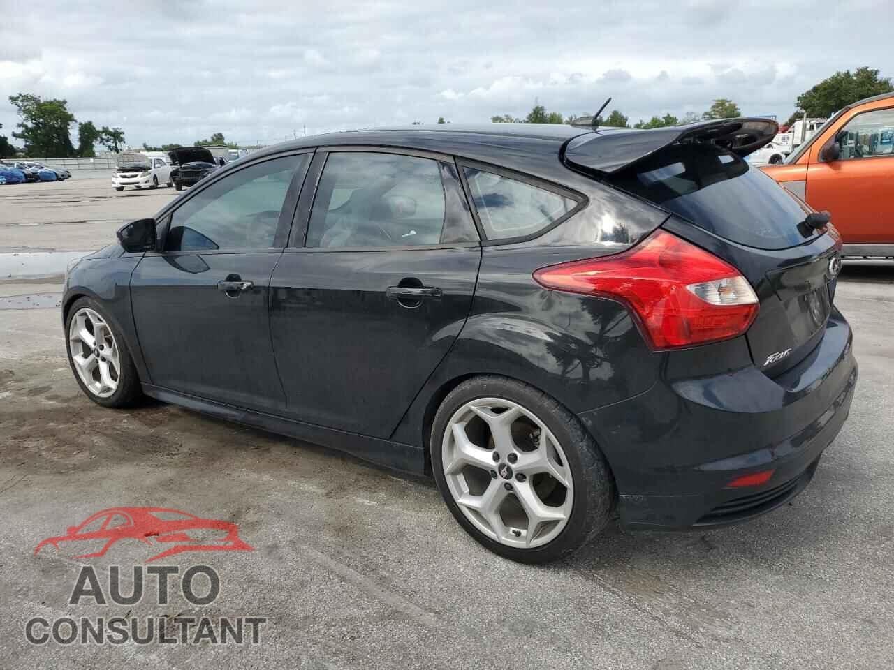 FORD FOCUS 2013 - 1FADP3L95DL126244