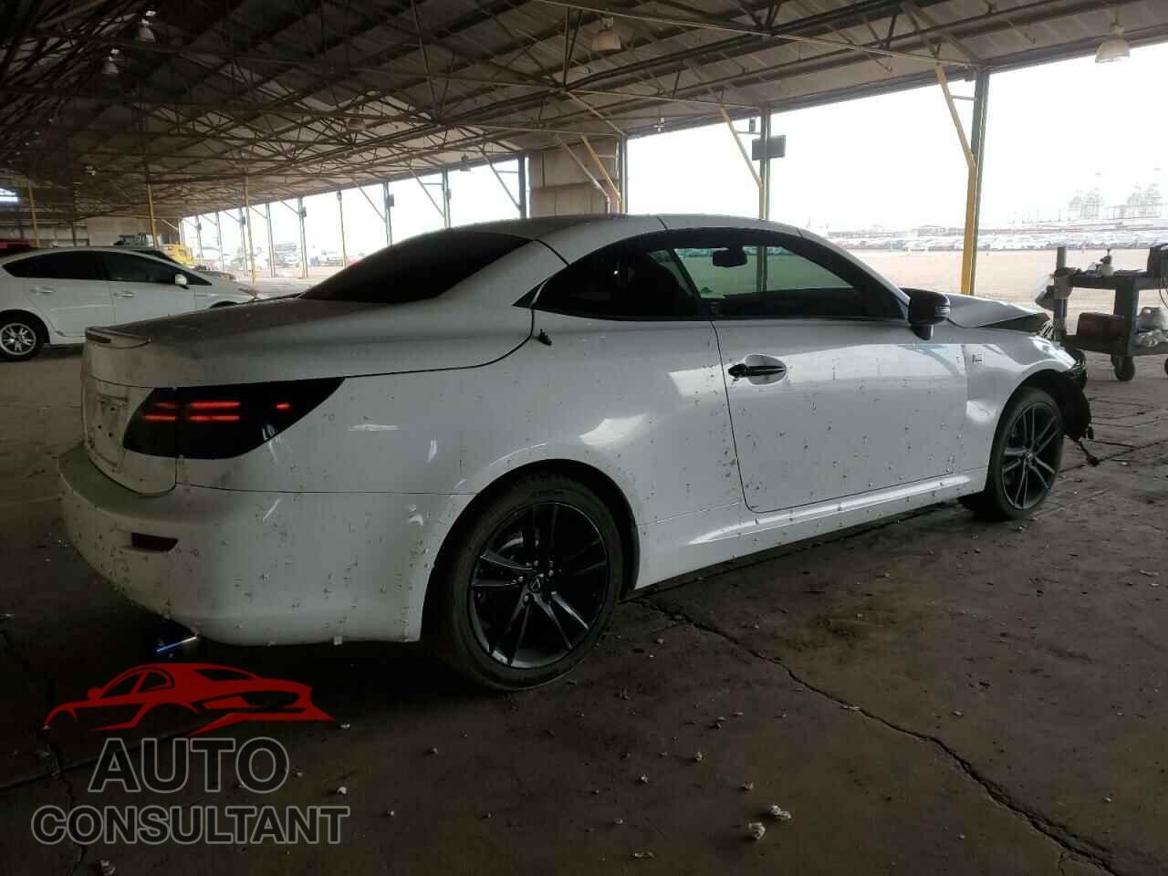 LEXUS IS 2013 - JTHFF2C29D2527058