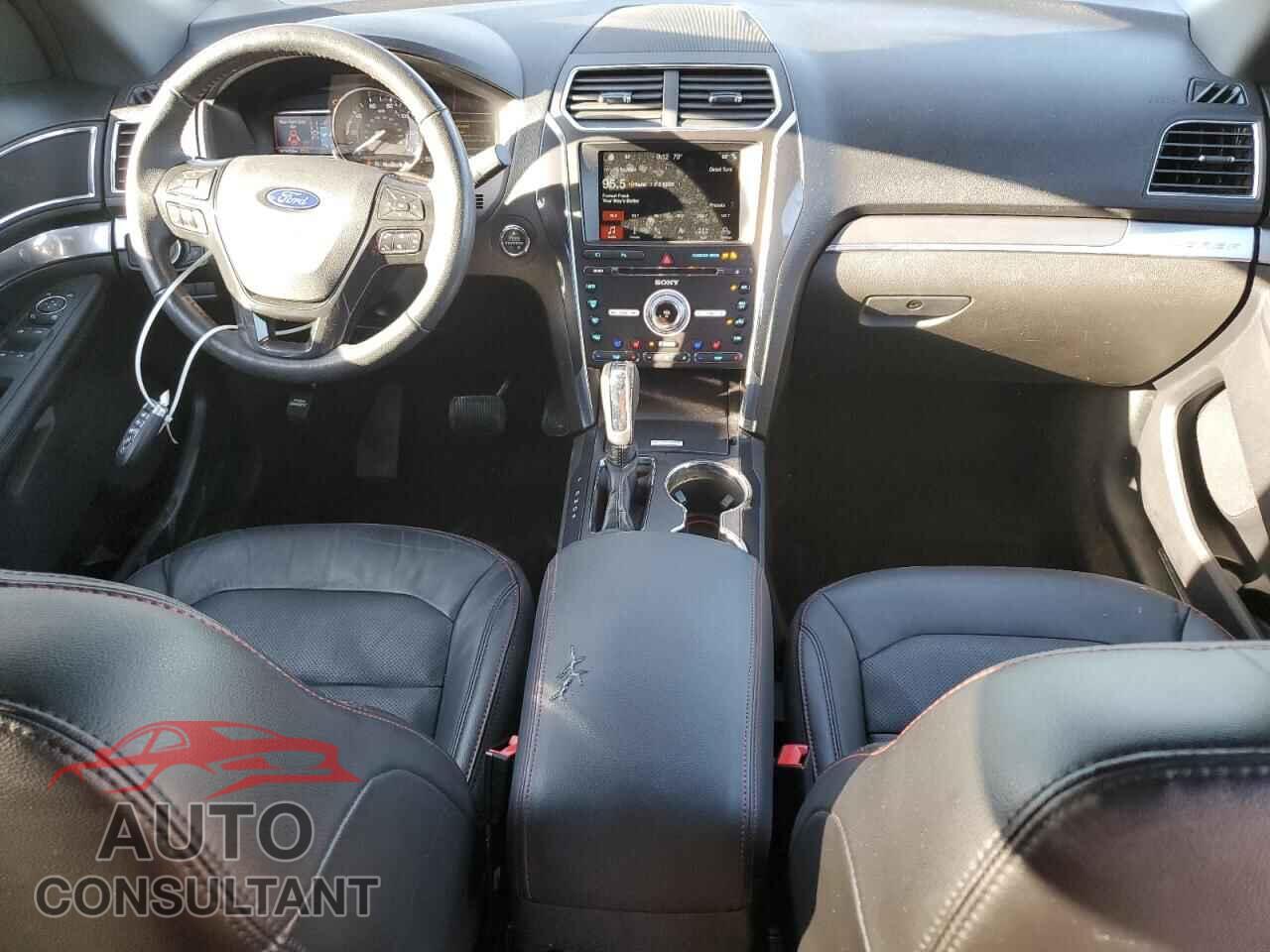 FORD EXPLORER 2018 - 1FM5K8GT1JGB26340