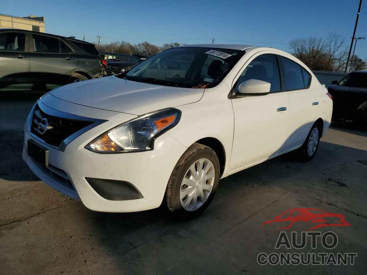 NISSAN VERSA 2019 - 3N1CN7AP0KL863876