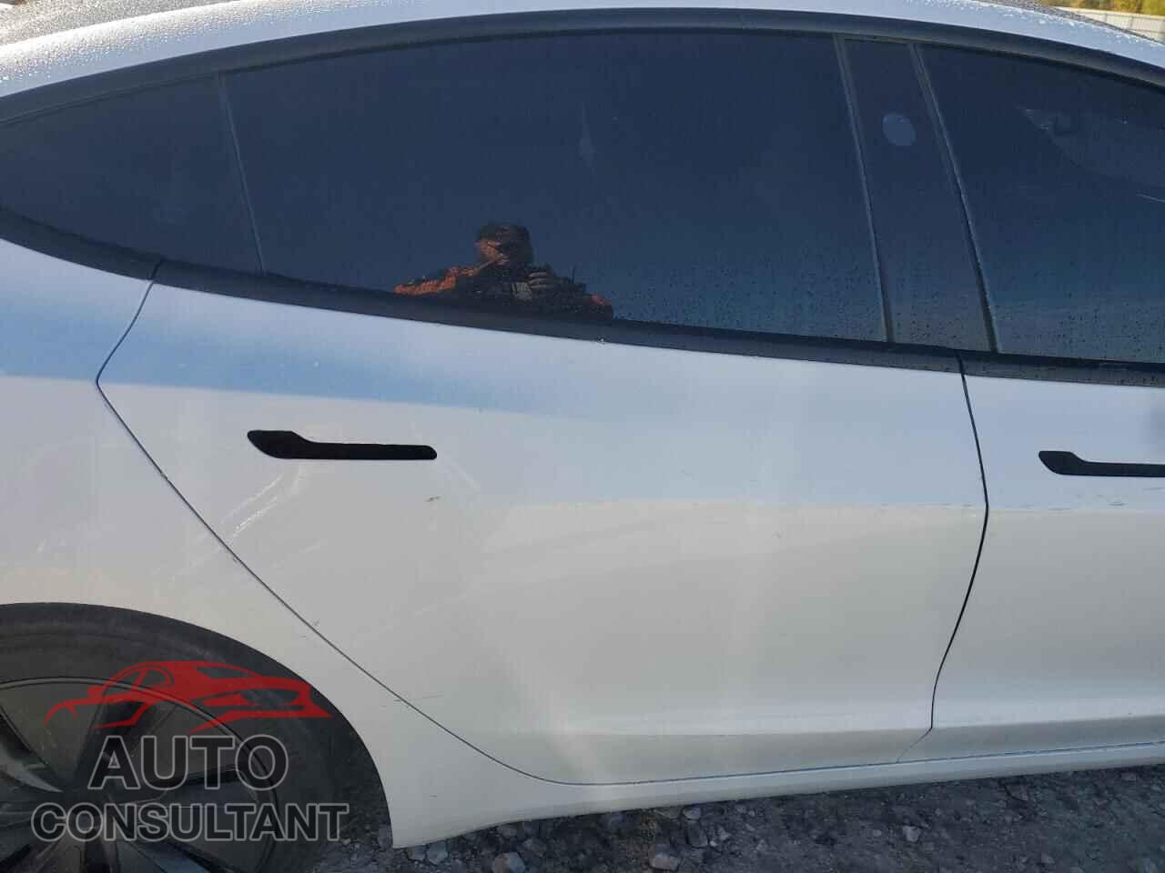 TESLA MODEL 3 2024 - 5YJ3E1EA9RF813650