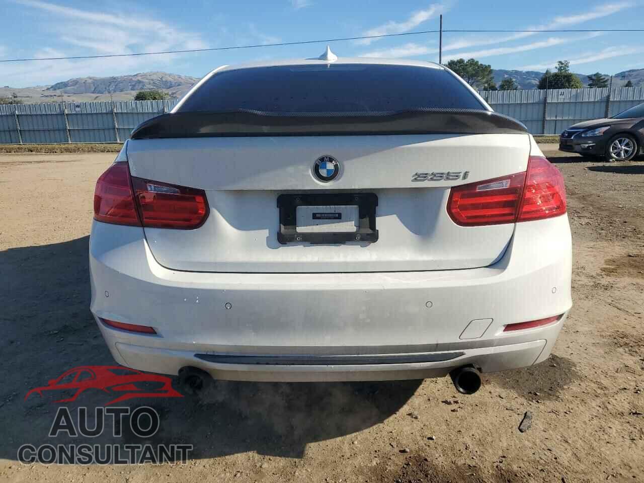 BMW 3 SERIES 2012 - WBA3A9C59CF270736