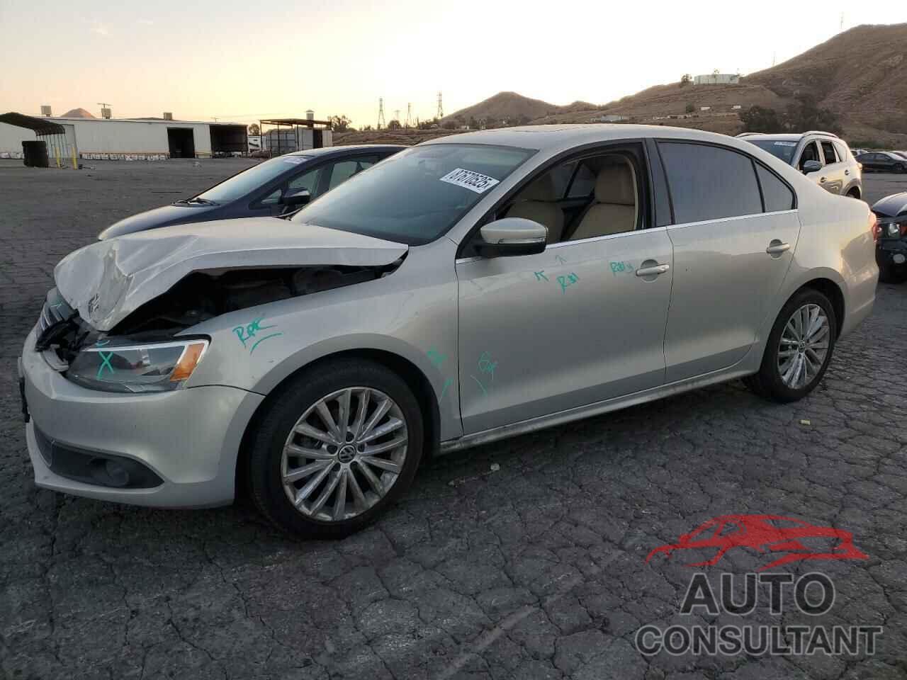 VOLKSWAGEN JETTA 2012 - 3VWLX7AJ7CM310458