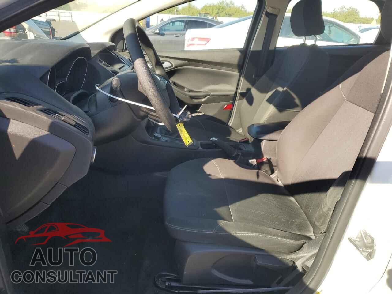 FORD FOCUS 2017 - 1FADP3FEXHL219923