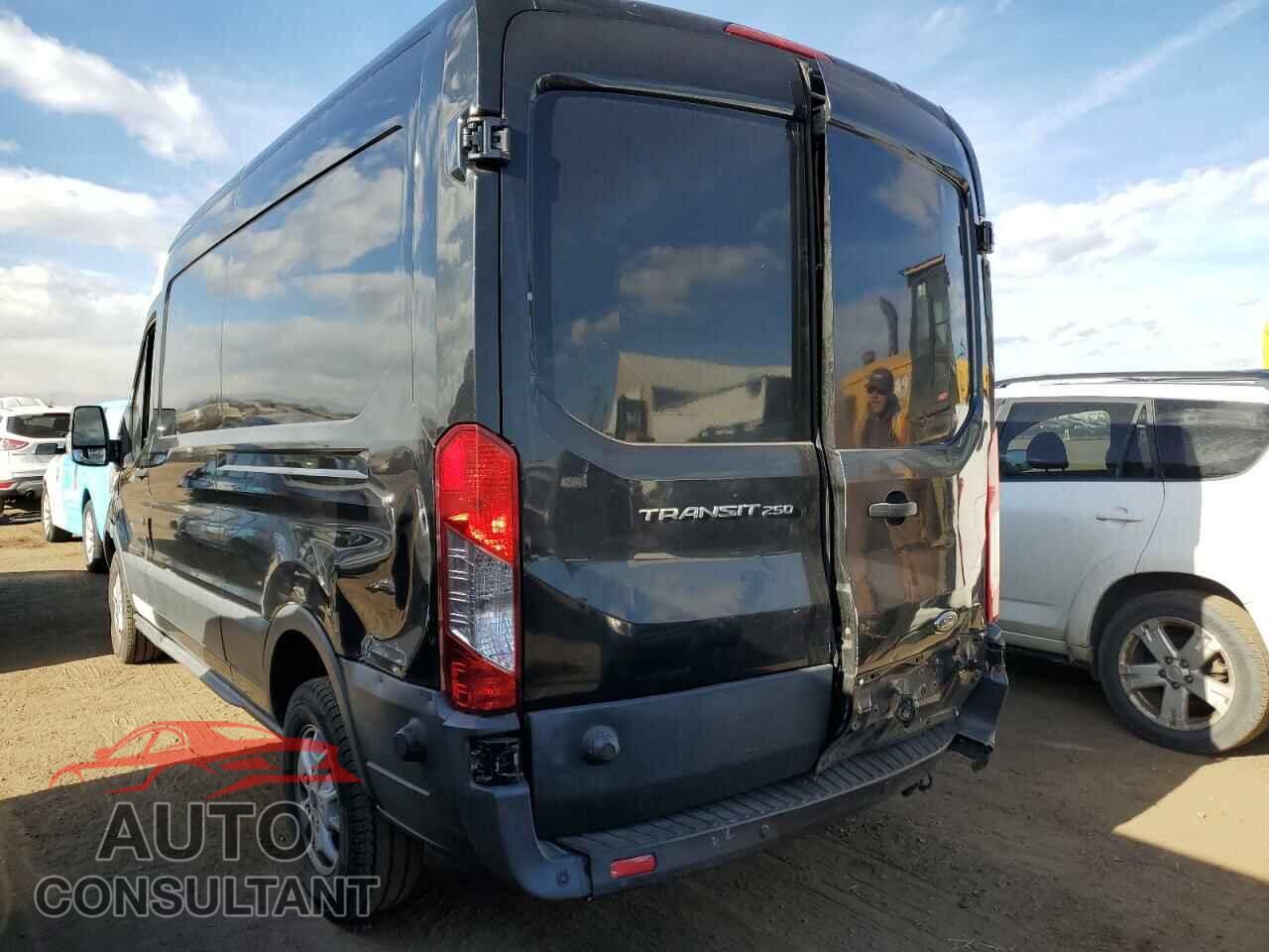 FORD TRANSIT 2015 - 1FTYR2CM6FKB28310