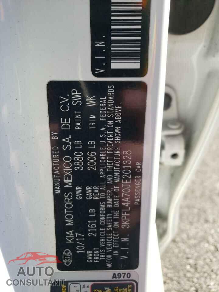 KIA FORTE 2018 - 3KPFL4A70JE201328