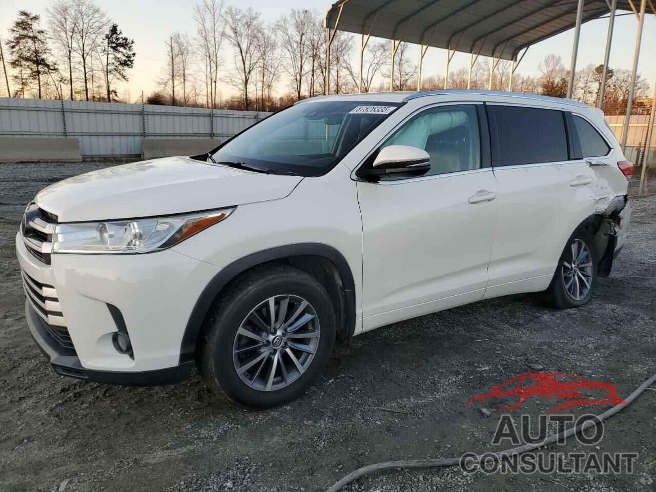 TOYOTA HIGHLANDER 2017 - 5TDJZRFH4HS480855