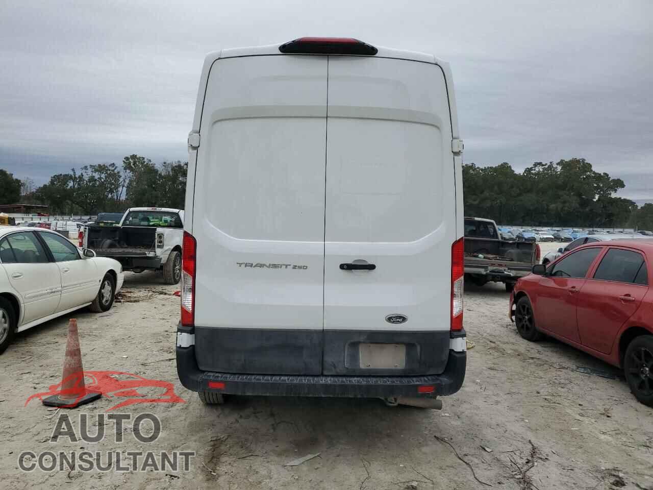 FORD TRANSIT 2023 - 1FTBR1X83PKB01645