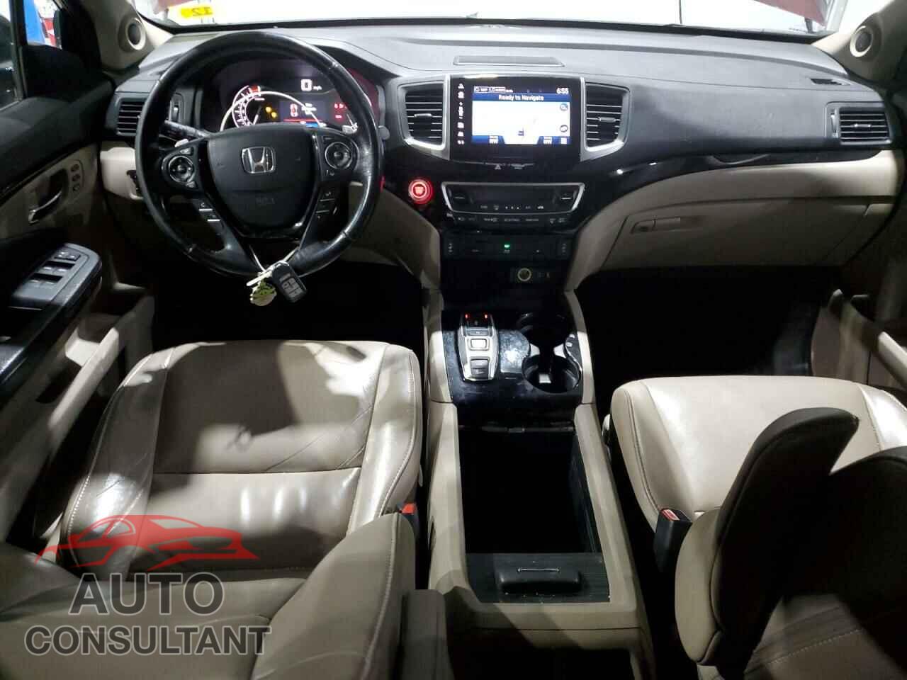 HONDA PILOT 2017 - 5FNYF6H99HB024088