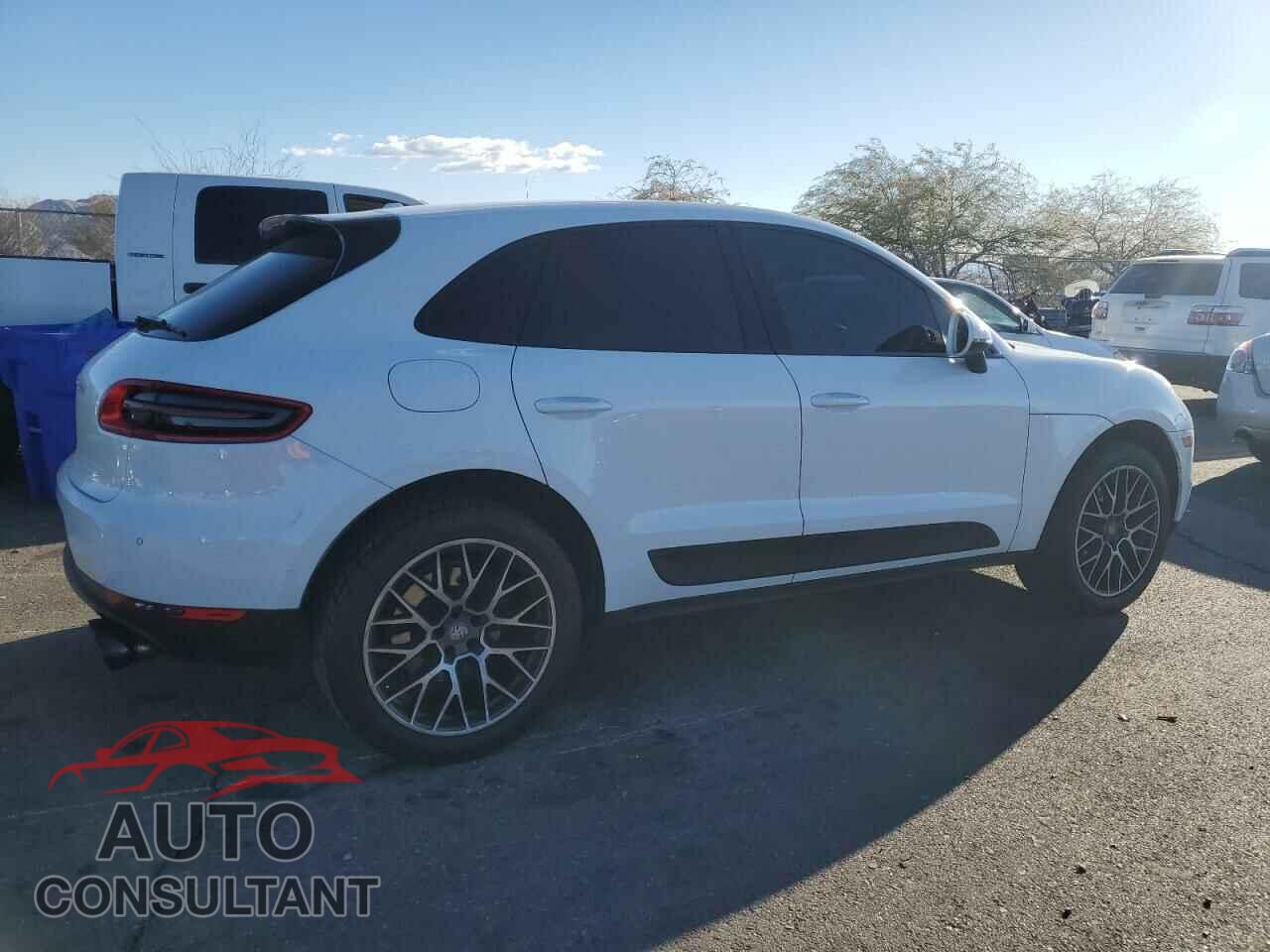 PORSCHE MACAN 2018 - WP1AA2A55JLB09365