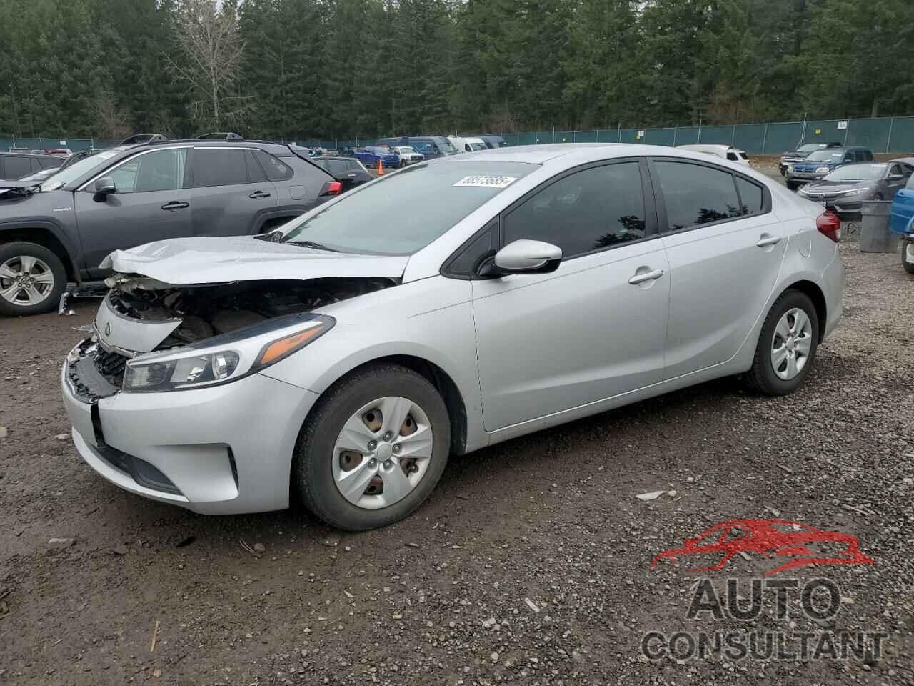 KIA FORTE 2018 - 3KPFK4A74JE183340