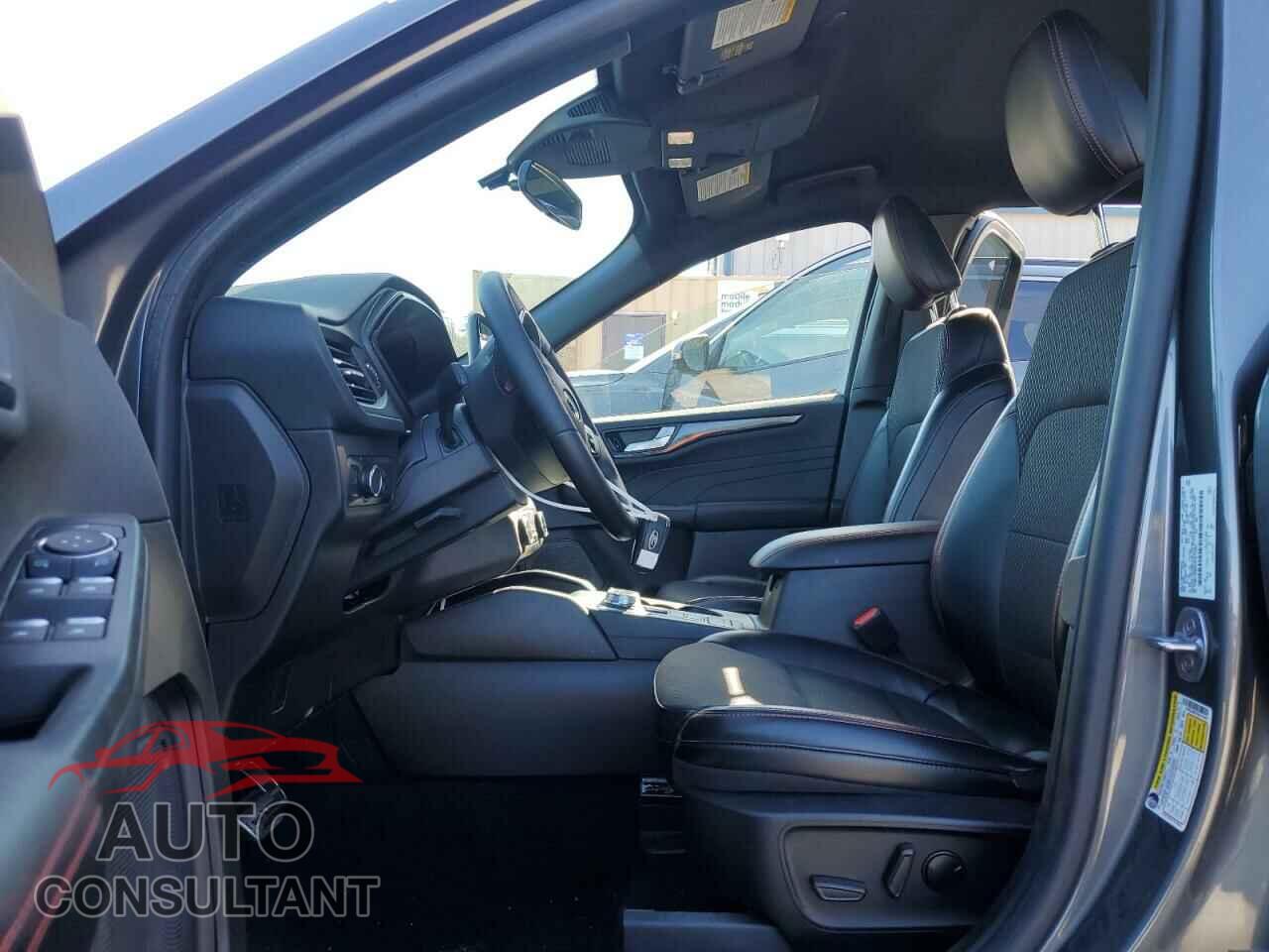 FORD ESCAPE ST 2024 - 1FMCU0MN7RUA74850