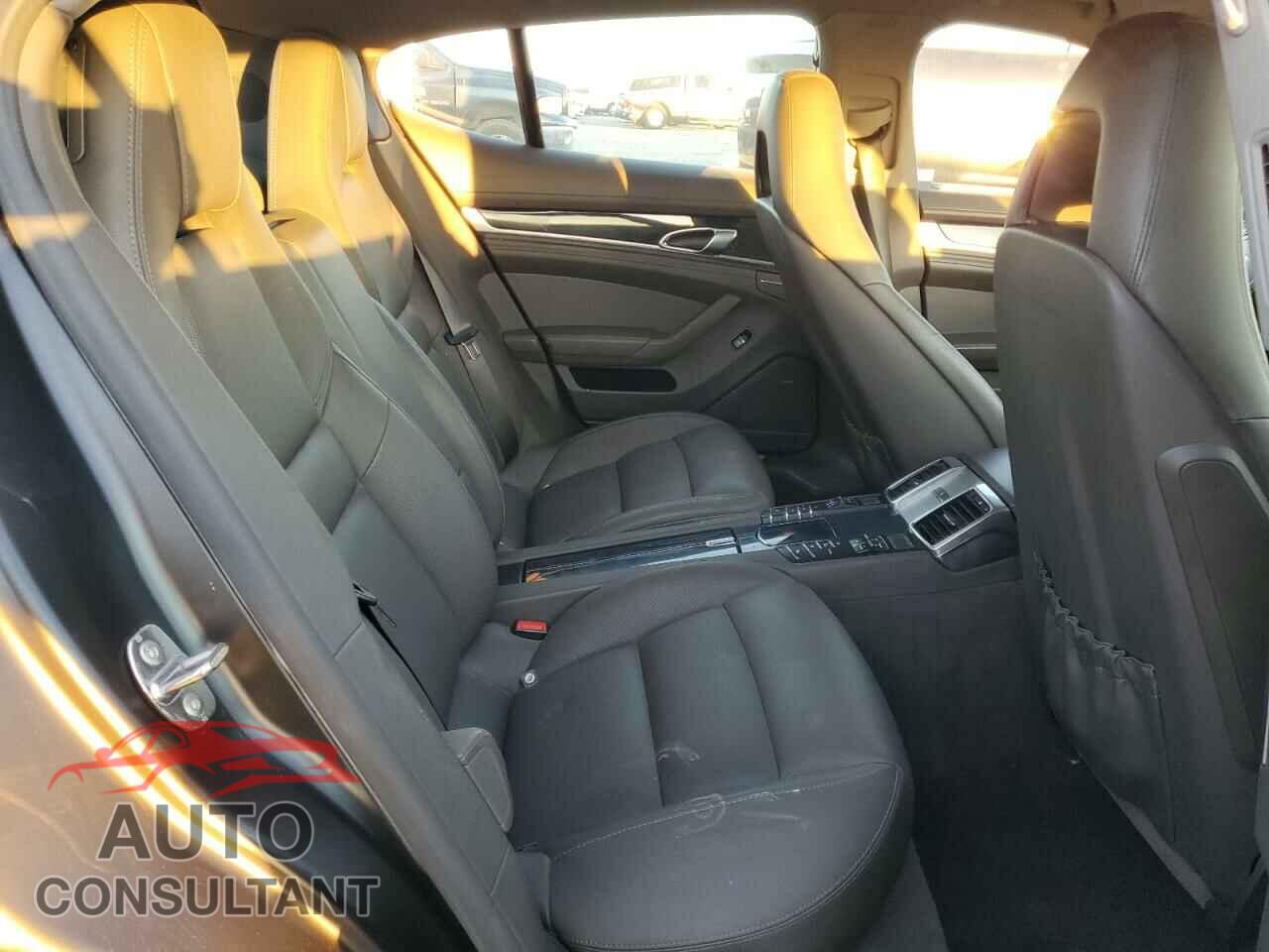 PORSCHE PANAMERA 2014 - WP0AA2A75EL011901