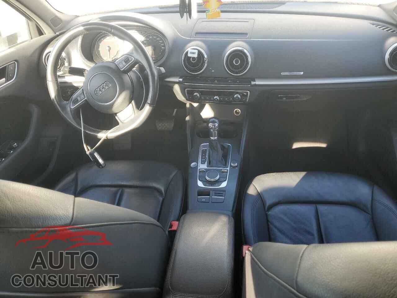 AUDI A3 2016 - WAUA7GFF2G1117830