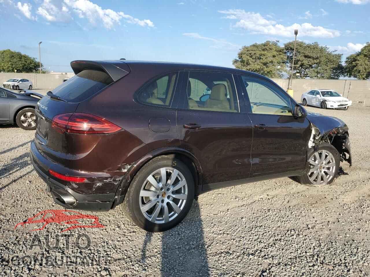 PORSCHE CAYENNE 2017 - WP1AA2A25HKA81296