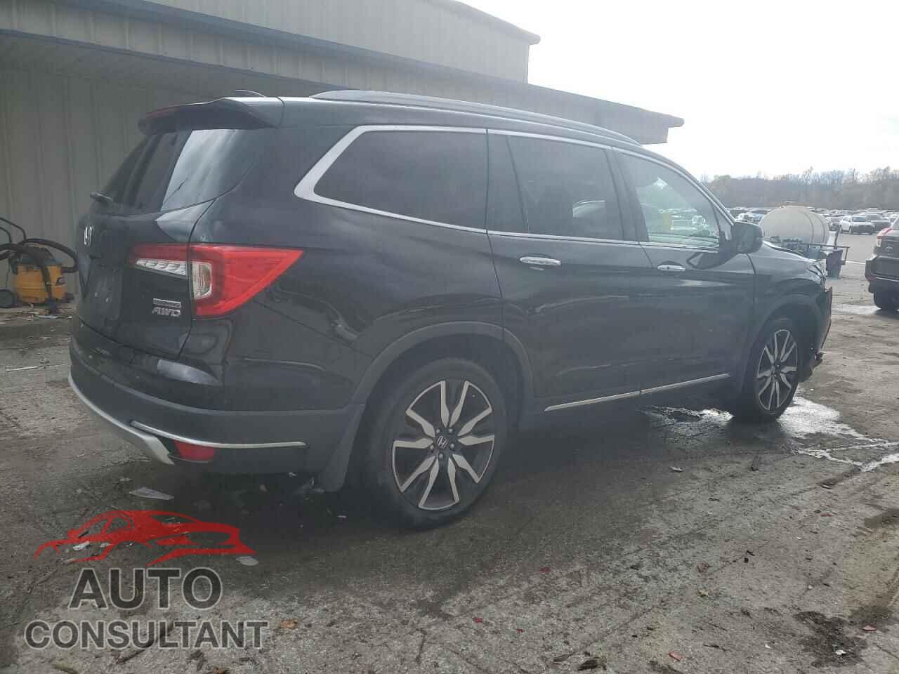 HONDA PILOT 2019 - 5FNYF6H66KB024160