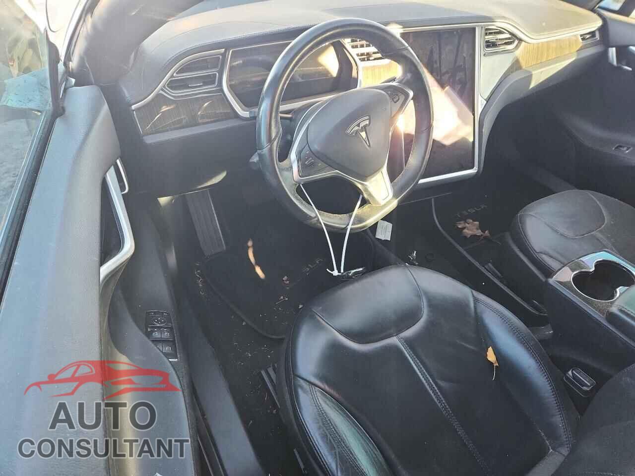 TESLA MODEL S 2013 - 5YJSA1DN8DFP13799