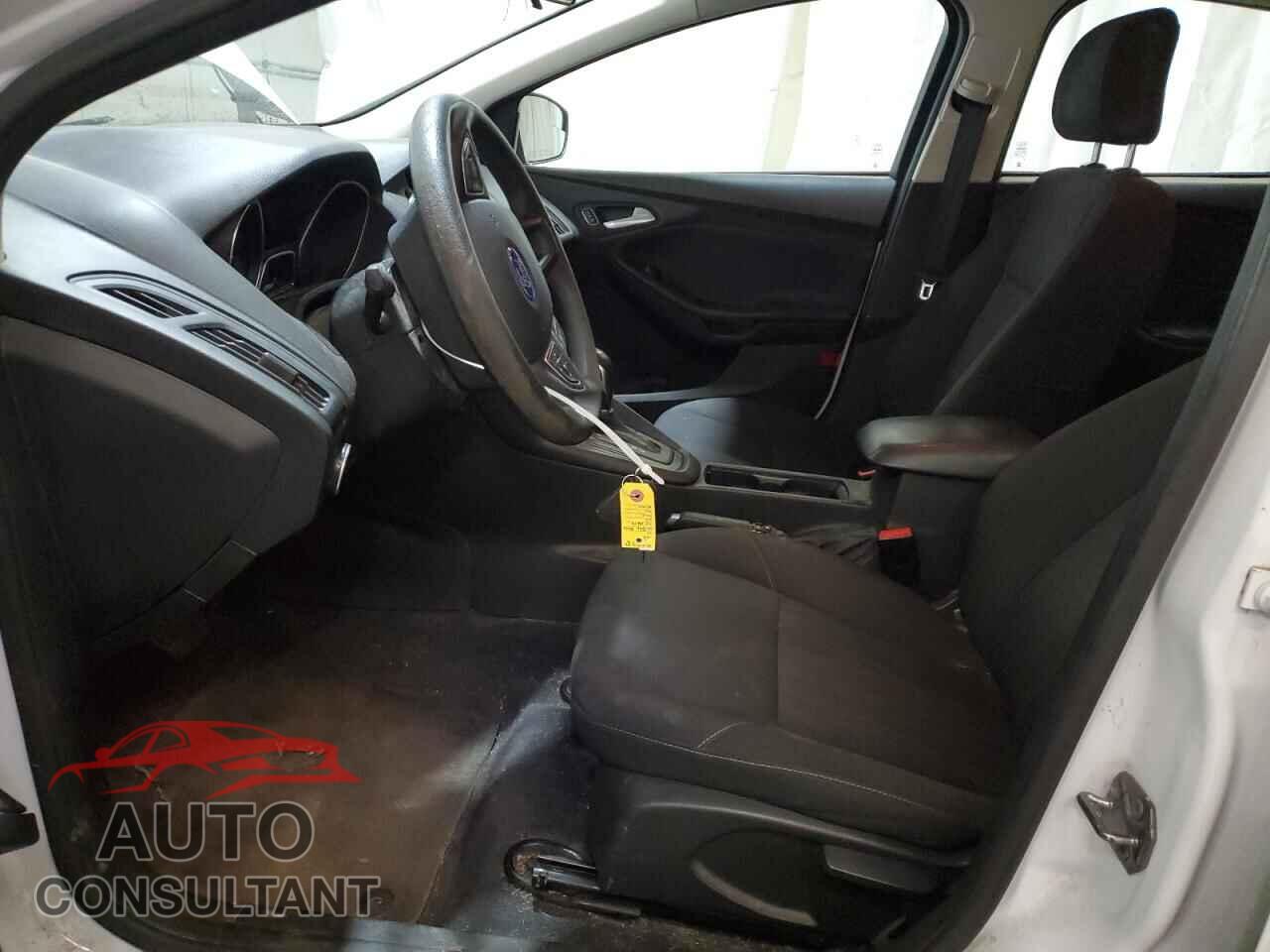 FORD FOCUS 2016 - 1FADP3F28GL304053