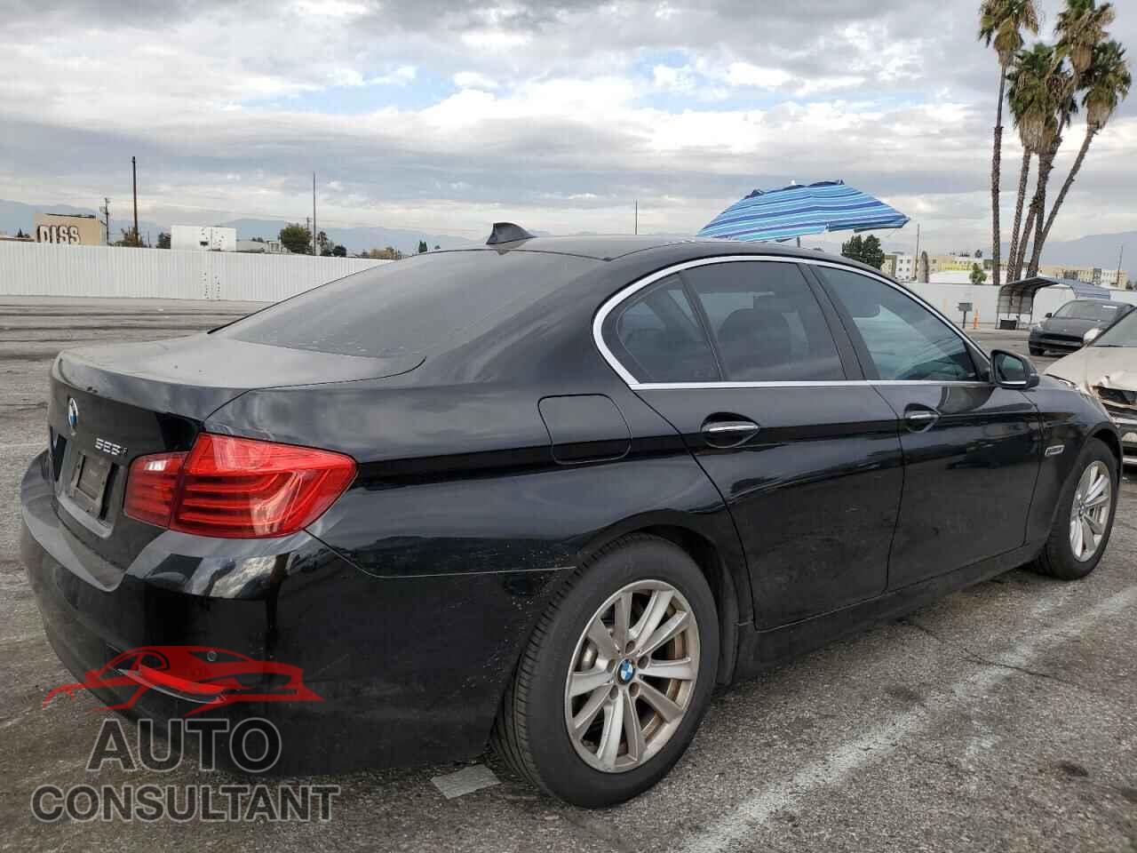 BMW 5 SERIES 2015 - WBA5A5C59FD522258