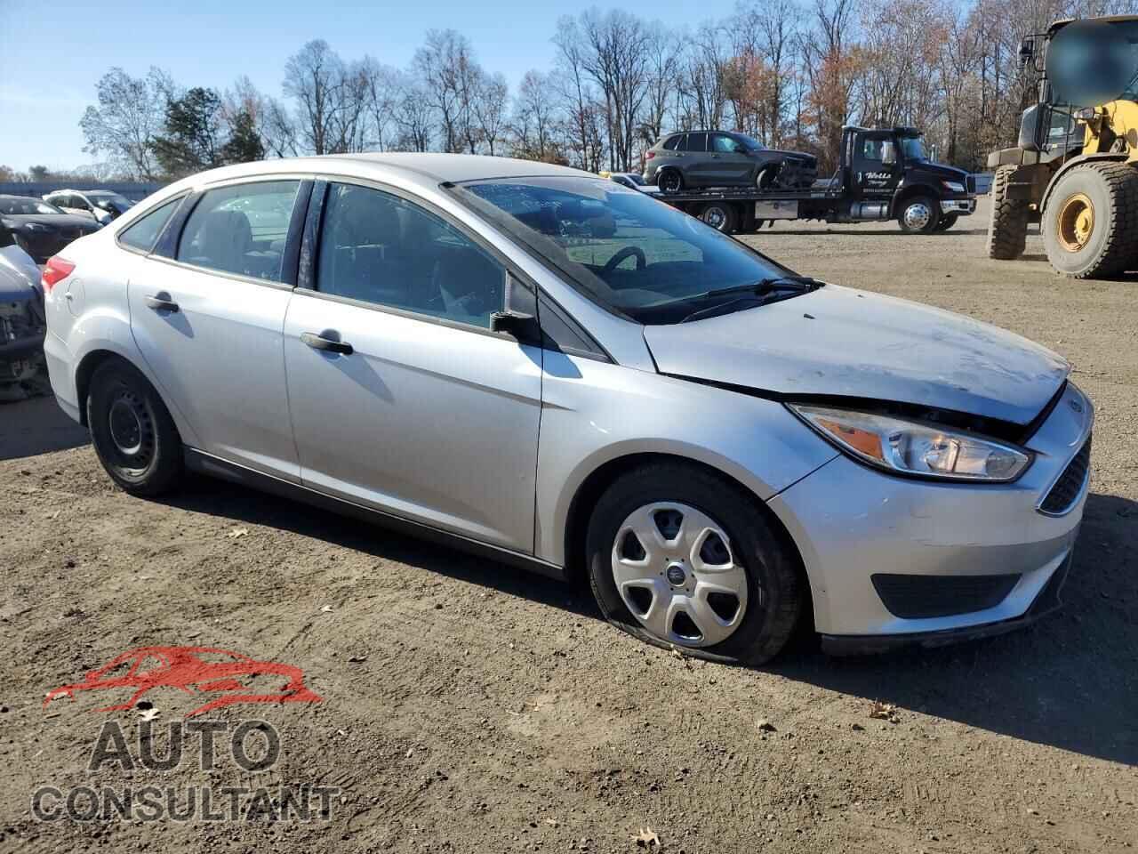 FORD FOCUS 2016 - 1FADP3E24GL201472