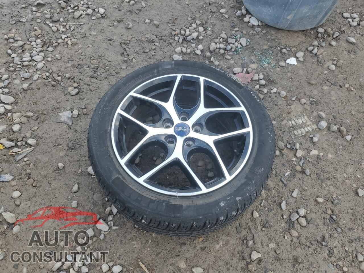 FORD FOCUS 2017 - 1FADP3H2XHL230424