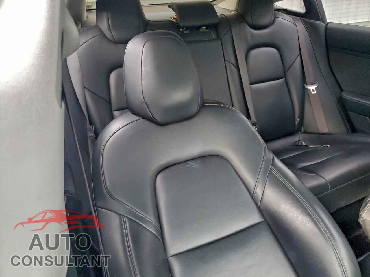 TESLA MODEL 3 2018 - 5YJ3E1EA9JF046595