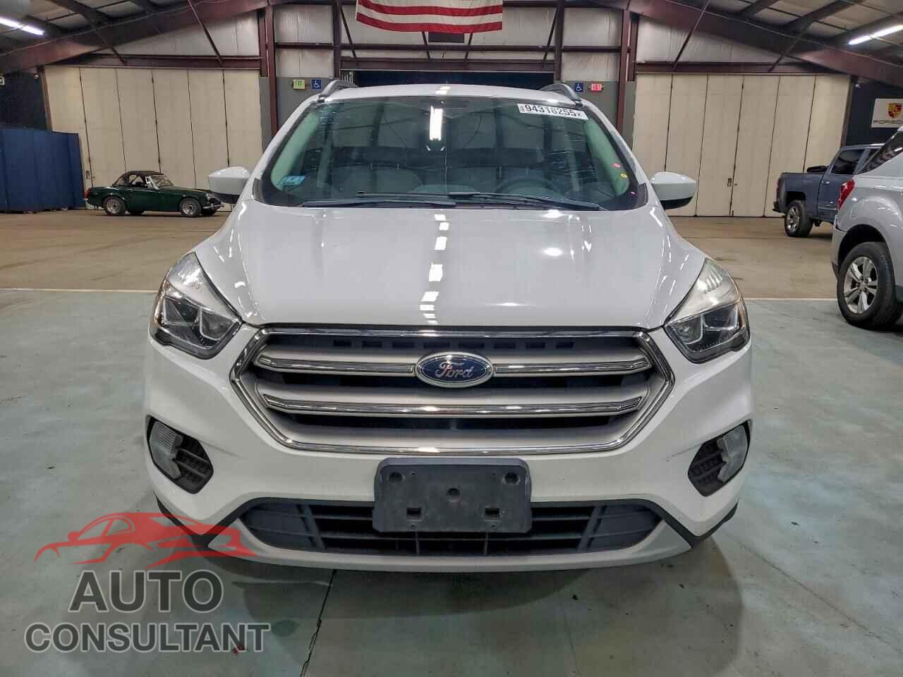 FORD ESCAPE 2017 - 1FMCU9G97HUC54914