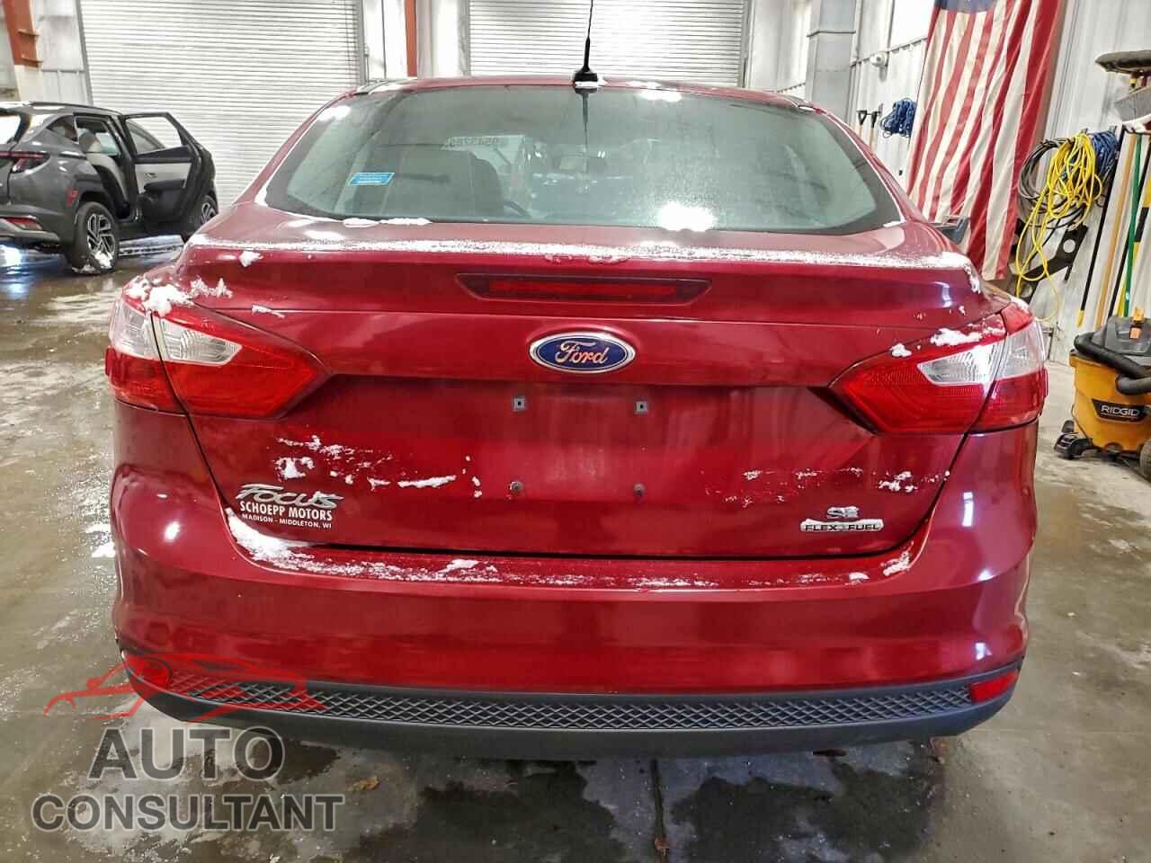 FORD FOCUS 2013 - 1FADP3F2XDL355212
