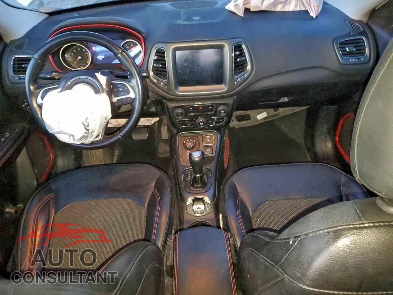JEEP COMPASS 2020 - 3C4NJDDB9LT166921