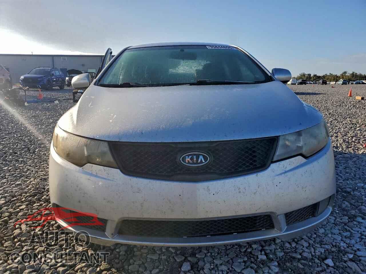 KIA FORTE 2010 - KNAFT4A25A5047342