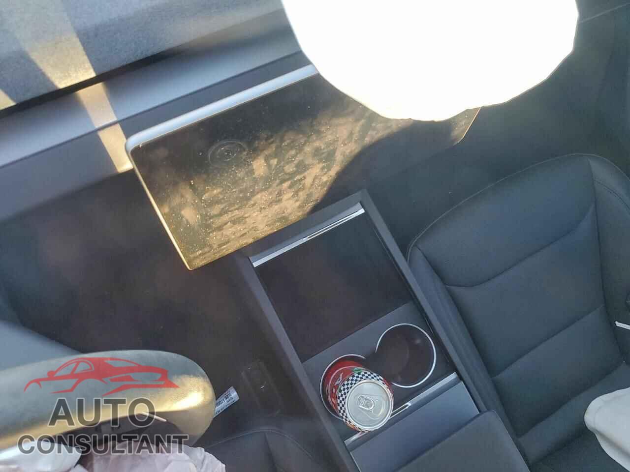 TESLA MODEL 3 2025 - 5YJ3E1EA1SF965122