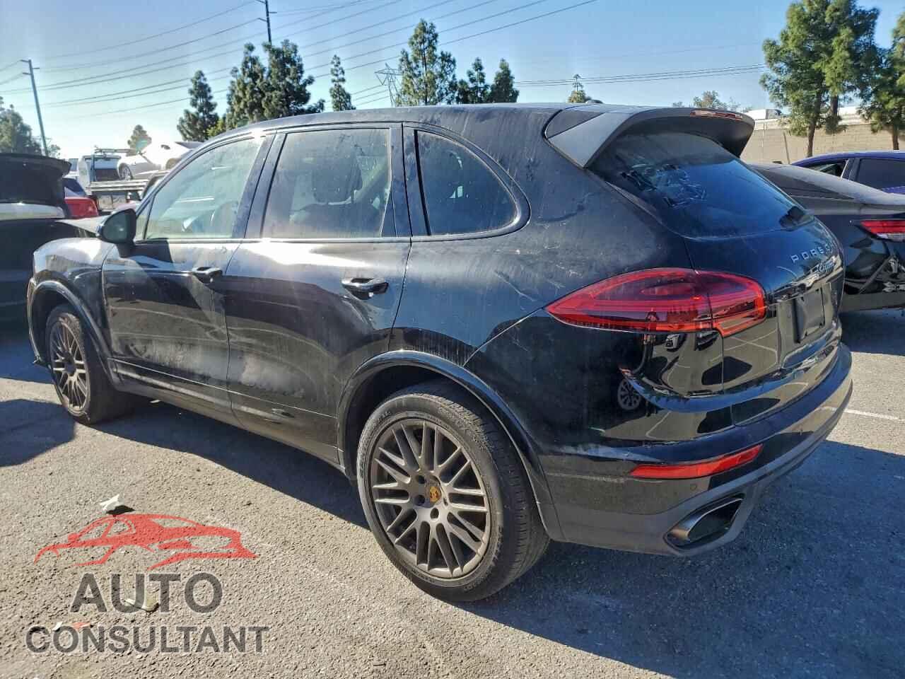 PORSCHE CAYENNE 2017 - WP1AA2A24HKA85534