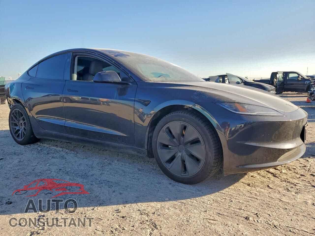 TESLA MODEL 3 2024 - 5YJ3E1EA6RF743122