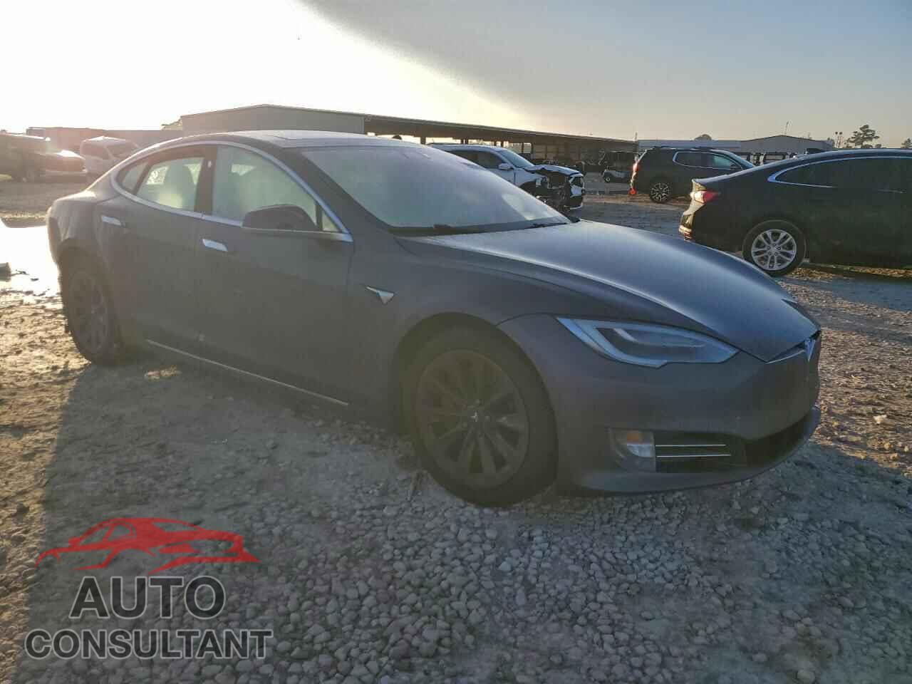TESLA MODEL S 2018 - 5YJSA1E22JF237274