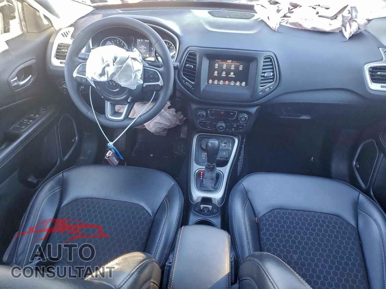 JEEP COMPASS 2021 - 3C4NJDBB9MT506802