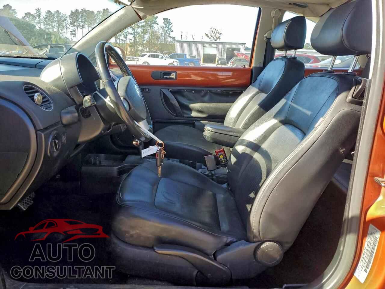 VOLKSWAGEN BEETLE 2010 - 3VWRW3AG2AM031894