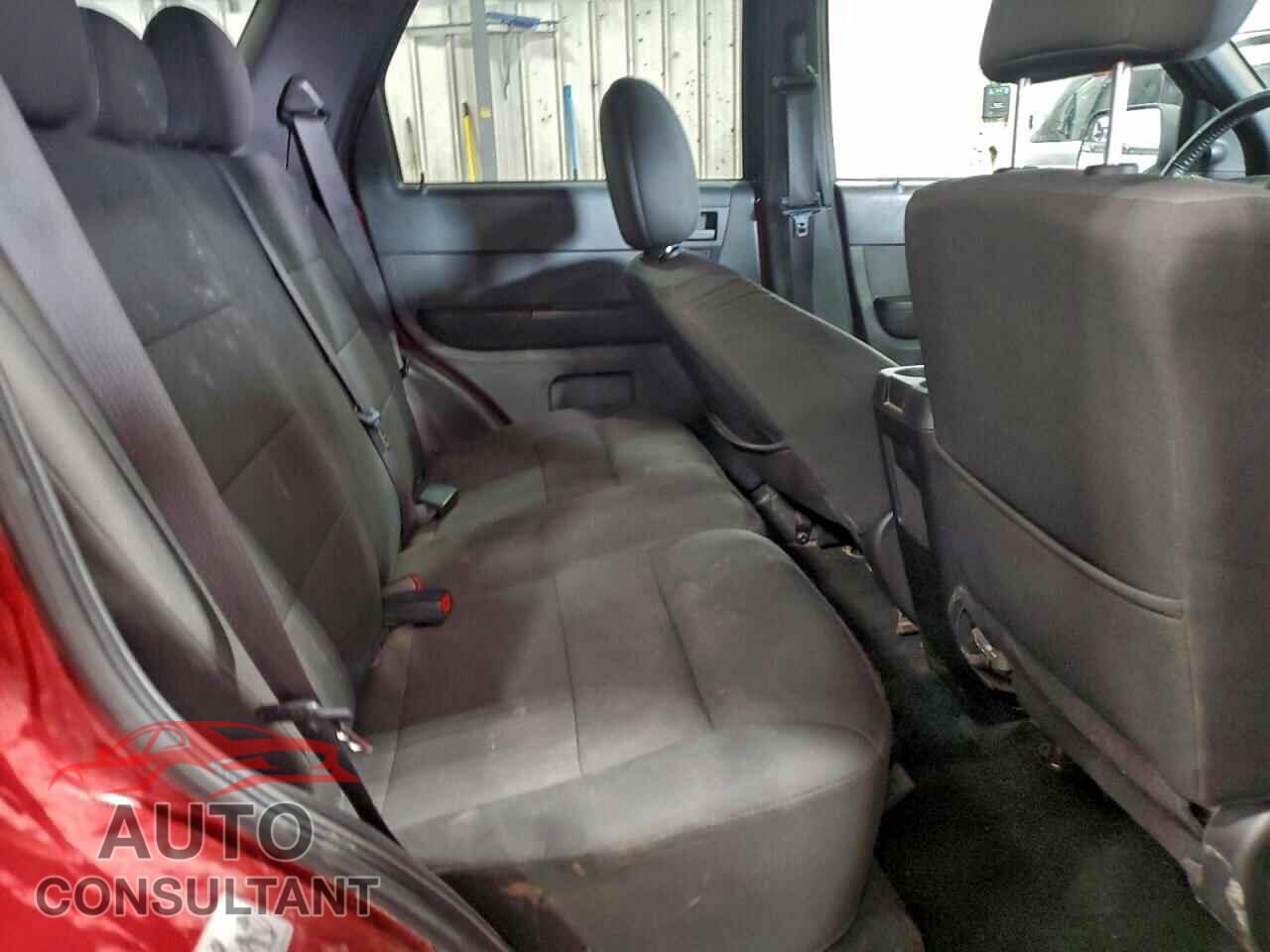 FORD ESCAPE 2012 - 1FMCU9DG4CKB04427