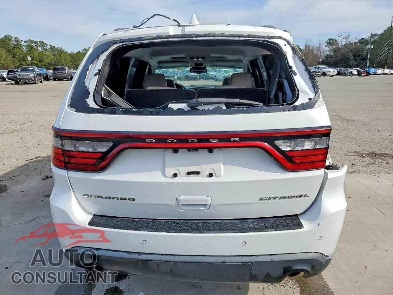 DODGE DURANGO 2015 - 1C4SDHET8FC857673