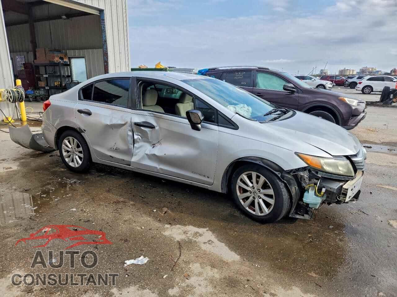 HONDA CIVIC 2012 - 2HGFB2F27CH515698