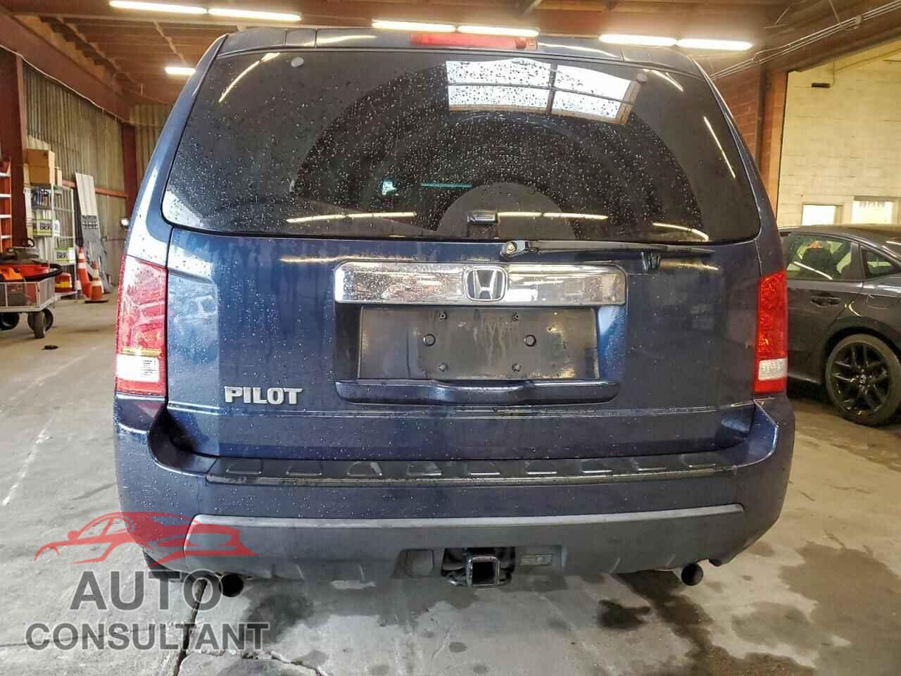 HONDA PILOT 2011 - 5FNYF3H25BB046548
