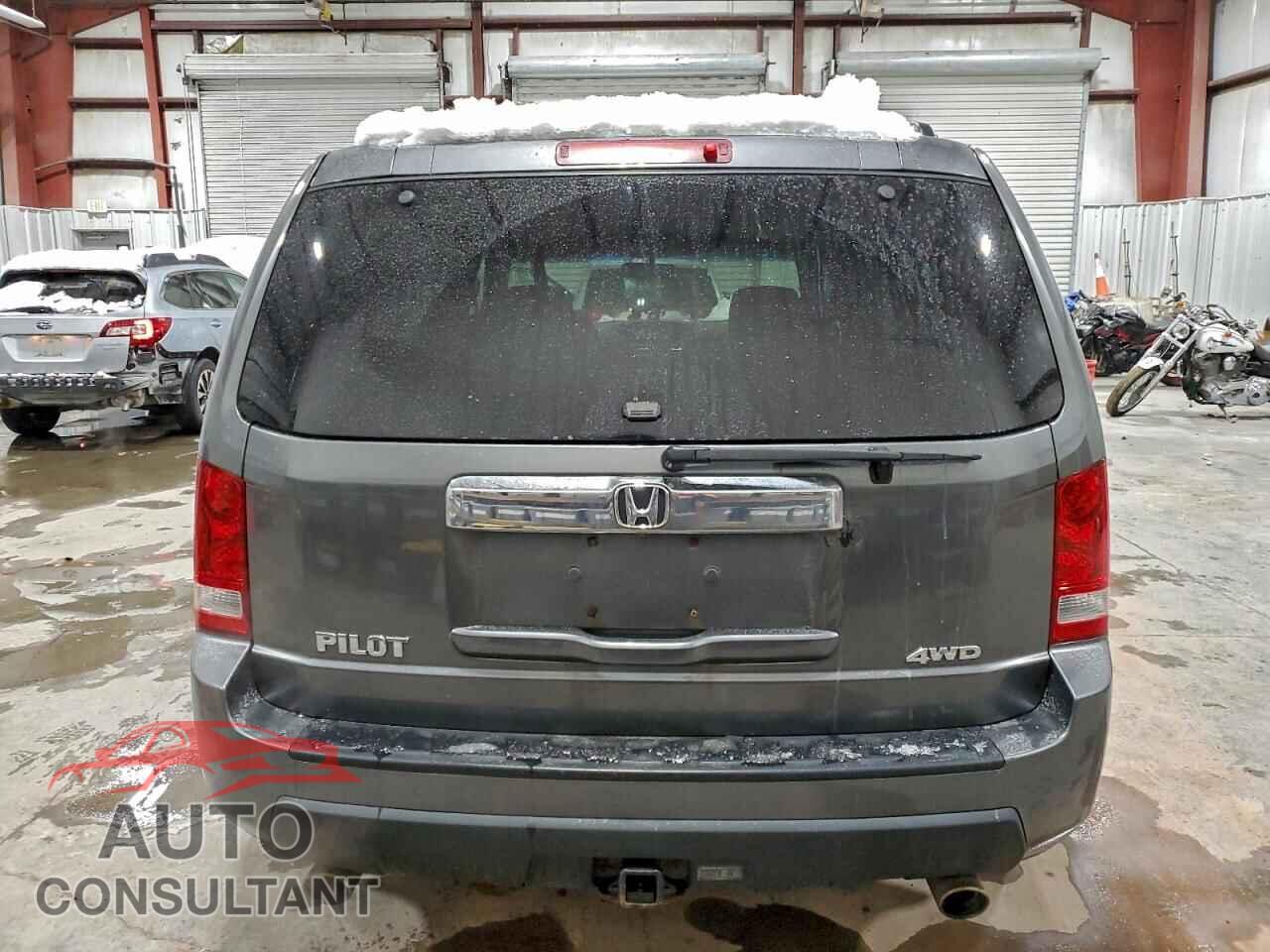 HONDA PILOT 2011 - 5FNYF4H54BB052499