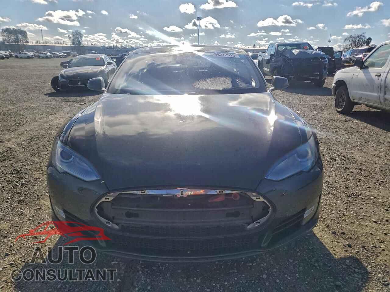 TESLA MODEL S 2013 - 5YJSA1CP6DFP14646