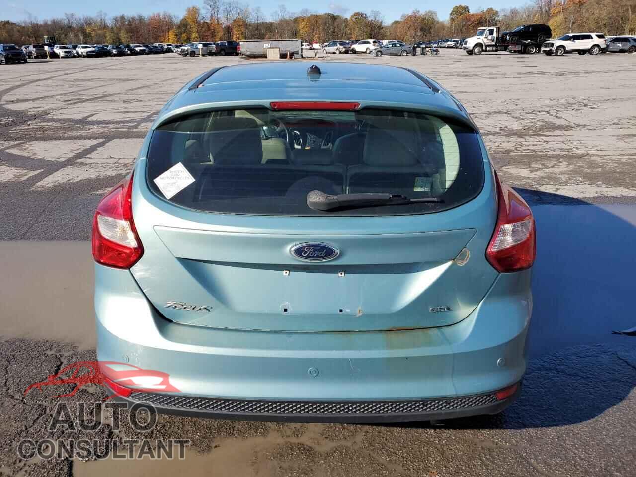 FORD FOCUS 2012 - 1FAHP3M20CL297405