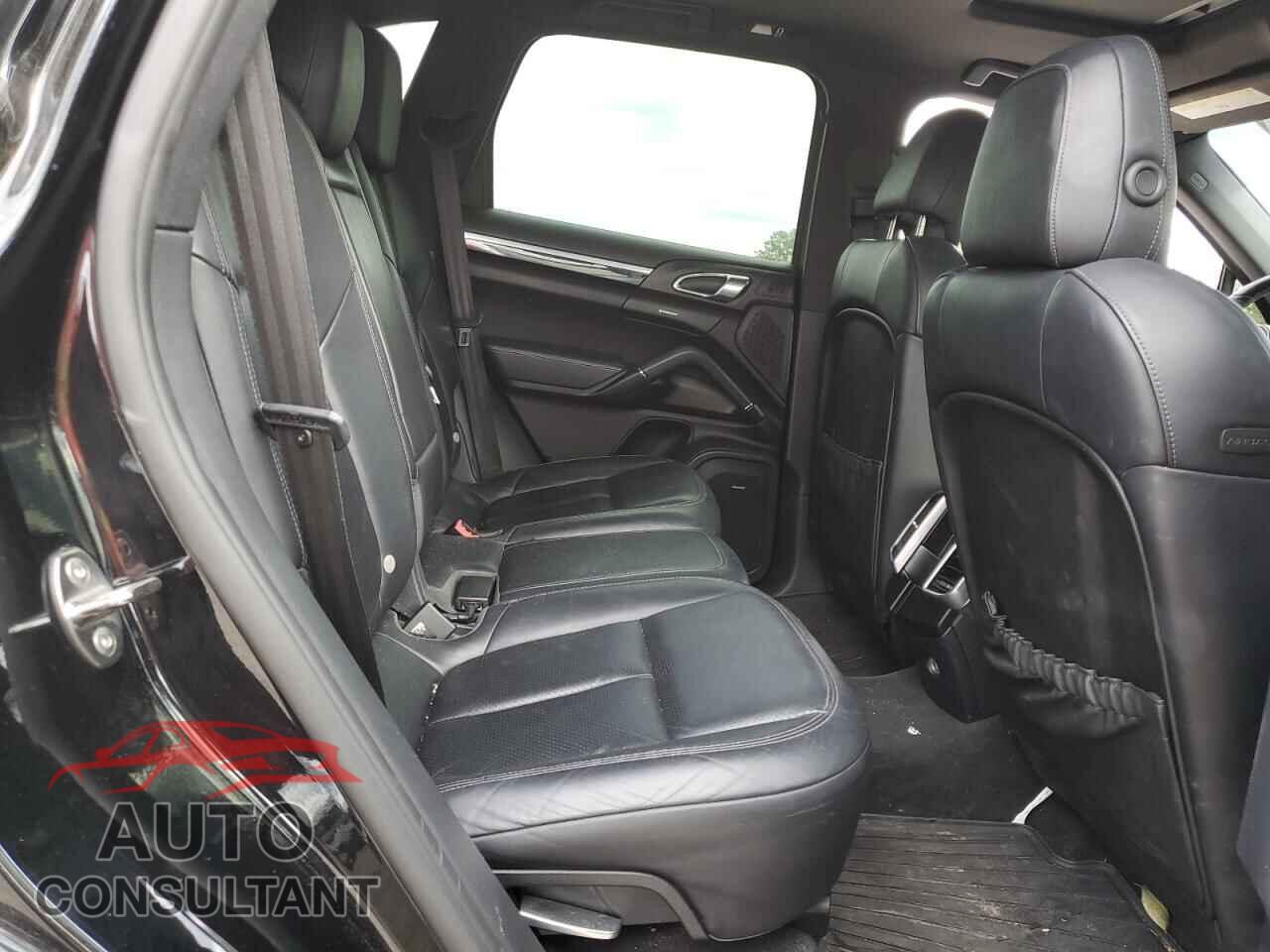 PORSCHE CAYENNE 2014 - WP1AA2A29ELA96664