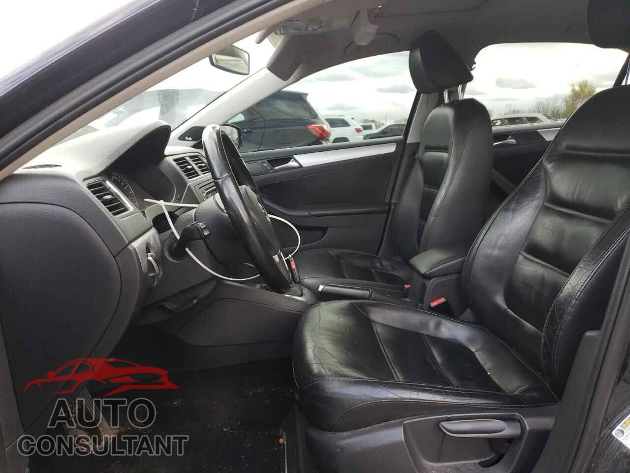 VOLKSWAGEN JETTA 2012 - 3VWLX7AJ7CM329382
