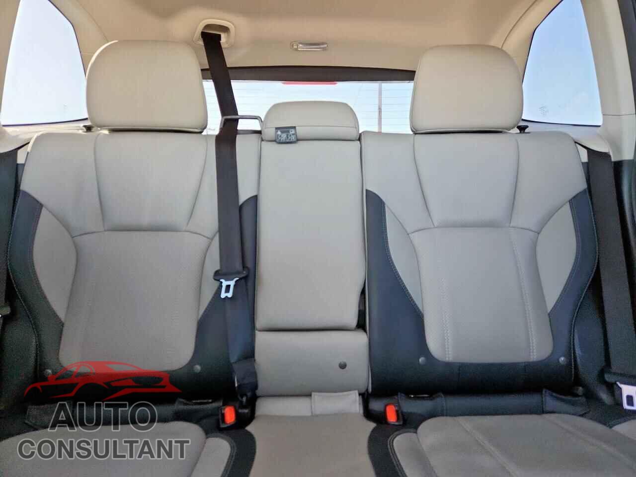SUBARU FORESTER 2019 - JF2SKAUC0KH482181
