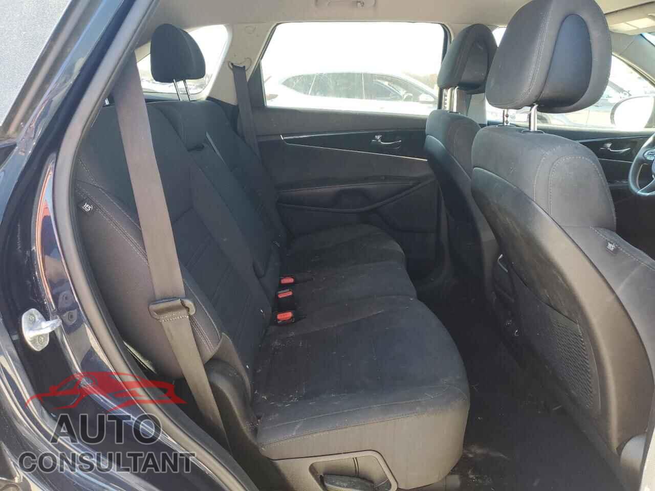 KIA SORENTO 2016 - 5XYPGDA53GG131889