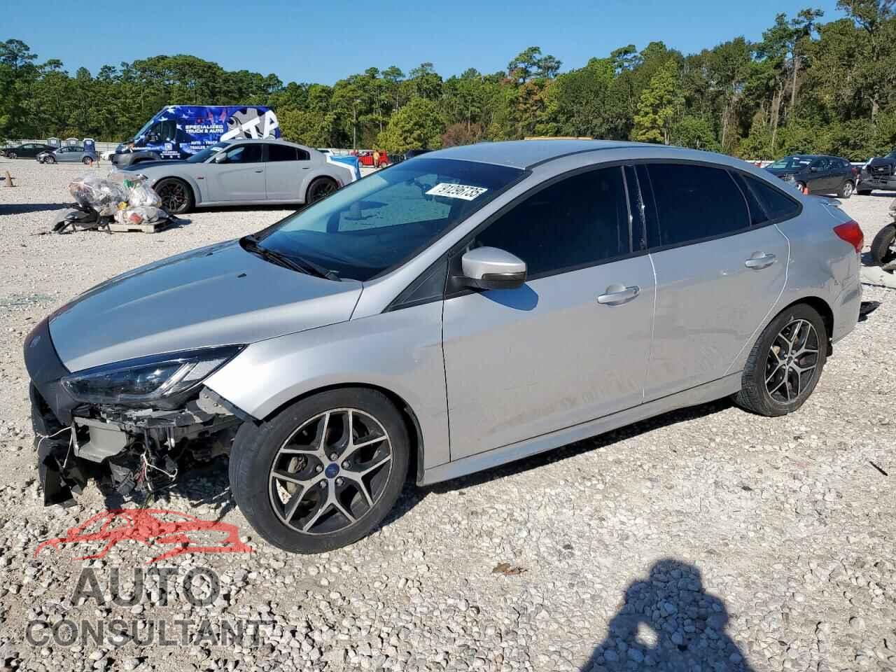 FORD FOCUS 2015 - 1FADP3F29FL384686