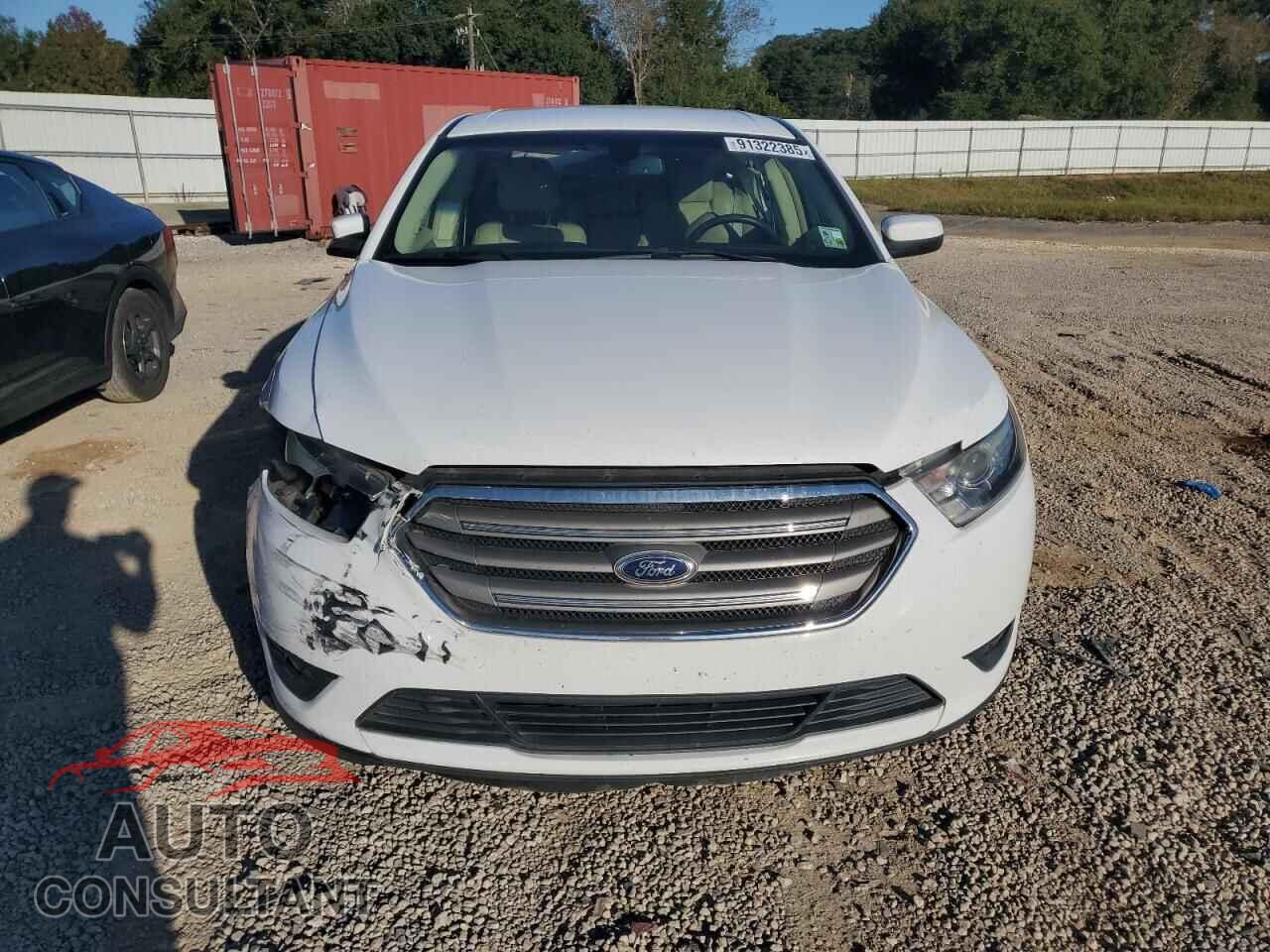 FORD TAURUS 2013 - 1FAHP2E81DG140764