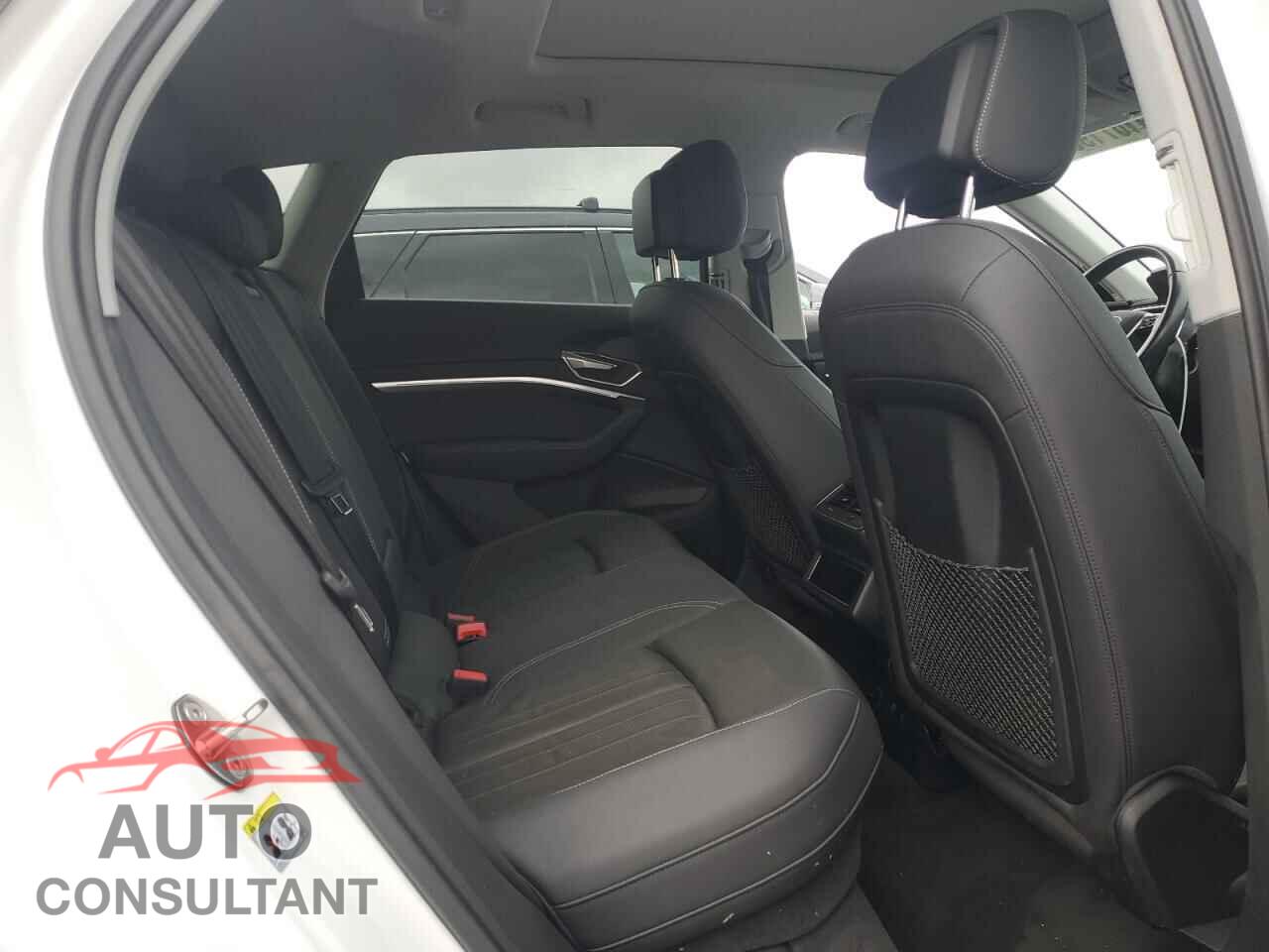 AUDI E-TRON 2021 - WA1AAAGE2MB010087